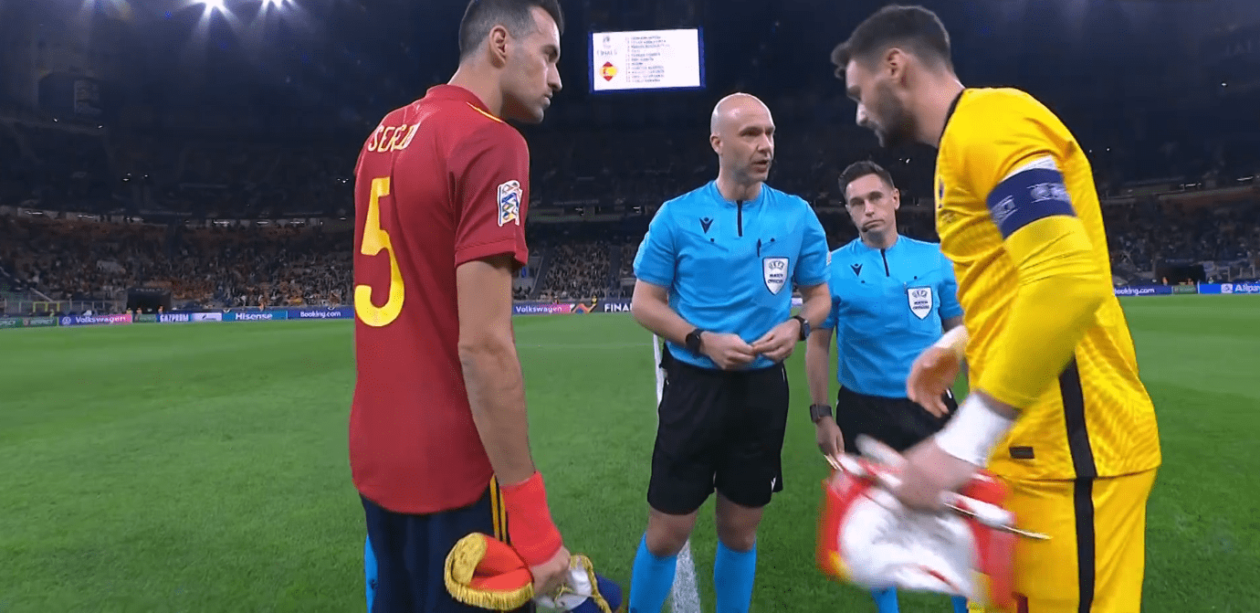 法国队逆转中国队，辛杜高光表现