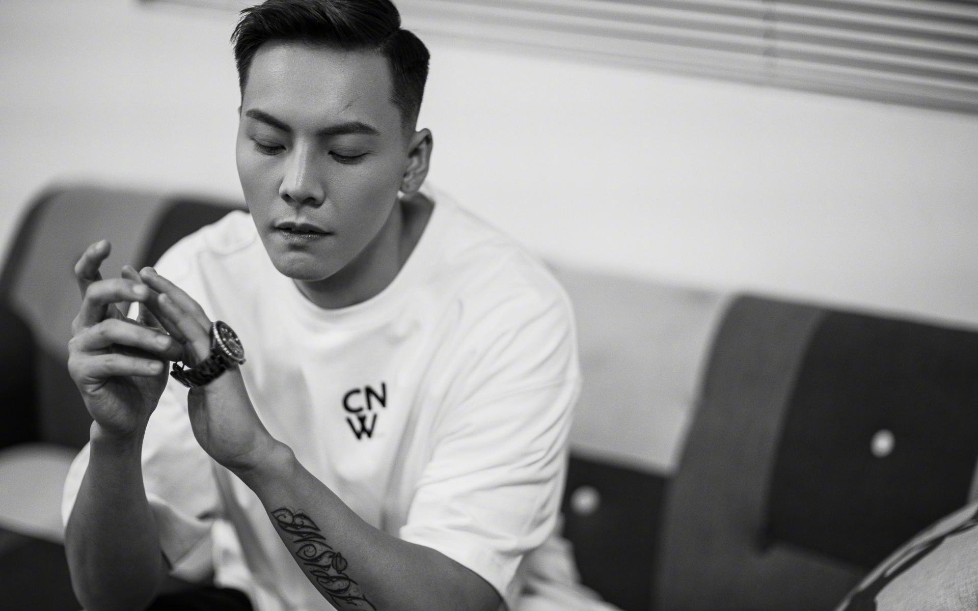 一剑西来!乔治末节导弹式准绝杀,湖人悬崖边险胜马刺捍卫主场