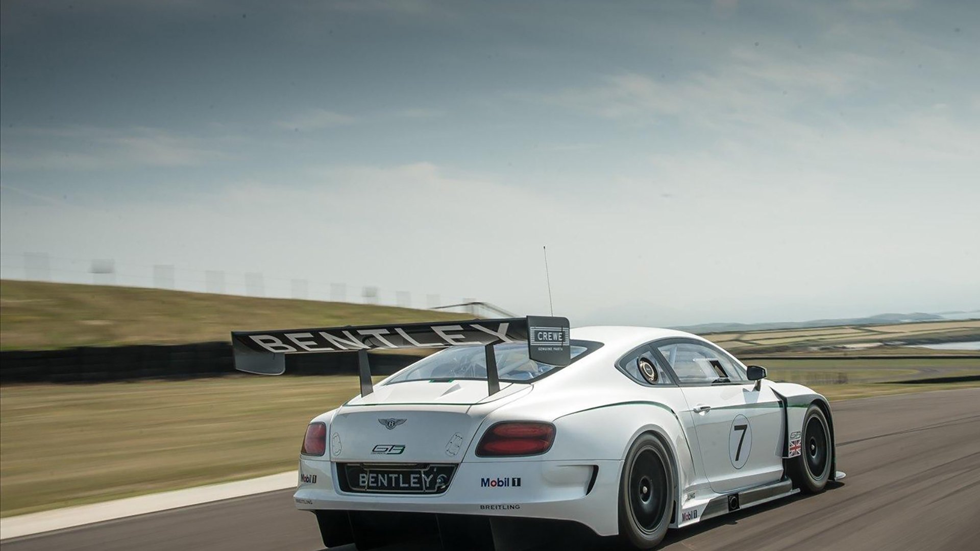 补上最后一块拼图,美加墨世界杯之夜,富安健洋让日本队无懈可击